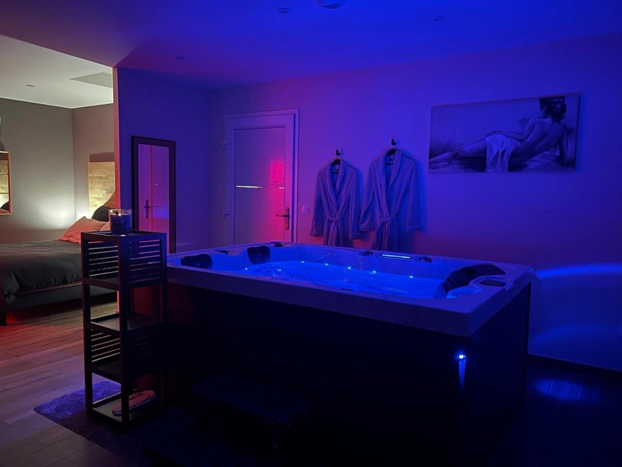 La Valentine Love Room Gites Des 3 Lavoirs Bourogne Exteriér fotografie